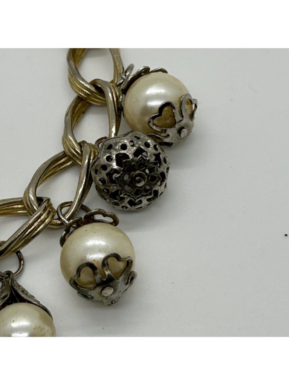 Vintage Gold Tone Double Link Bracelet With Faux Pearl & Filigree Charm Baubles - Picture 10 of 14